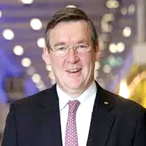 Dr. Christopher Chapple